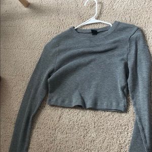 grey cropped top
